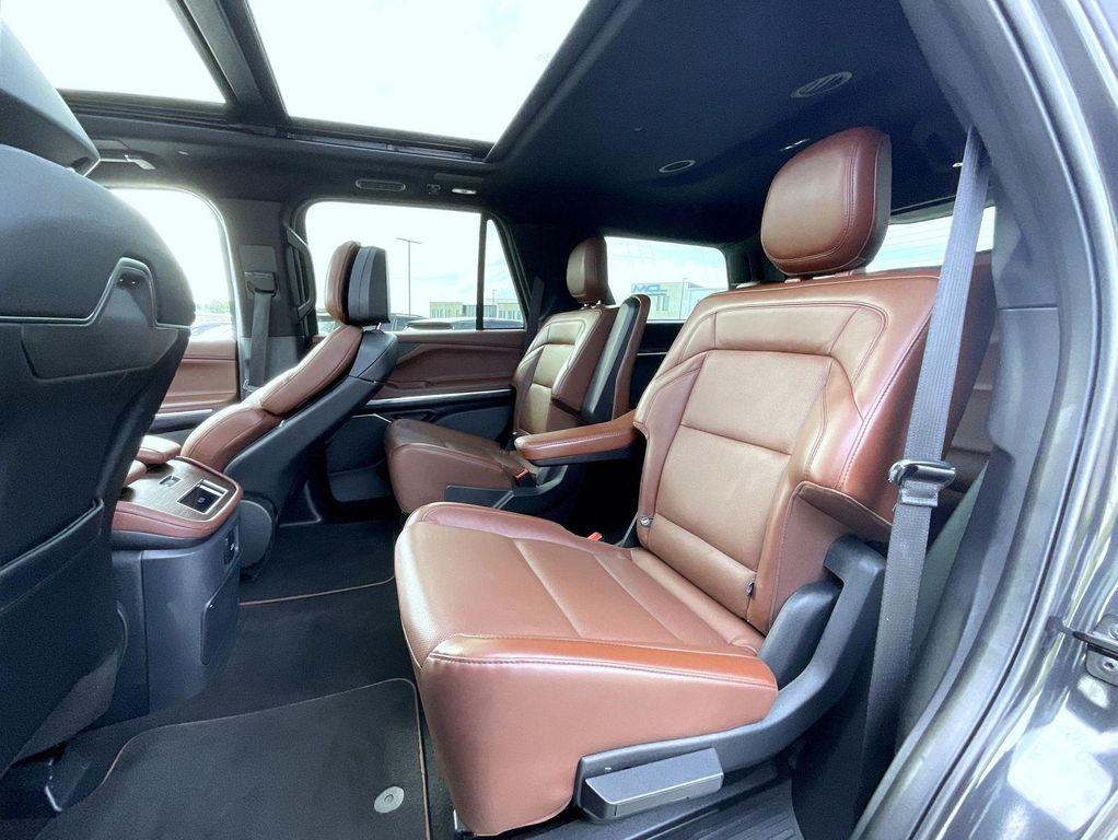 used 2025 Lincoln Navigator car, priced at $83,868