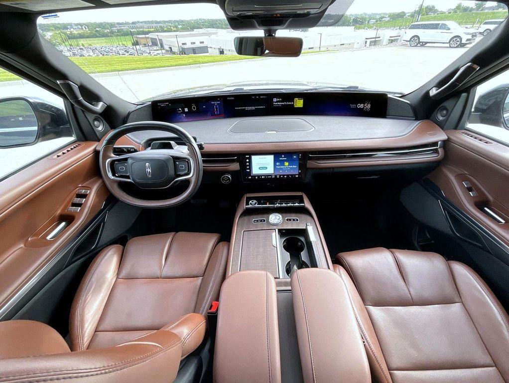 used 2025 Lincoln Navigator car, priced at $83,868
