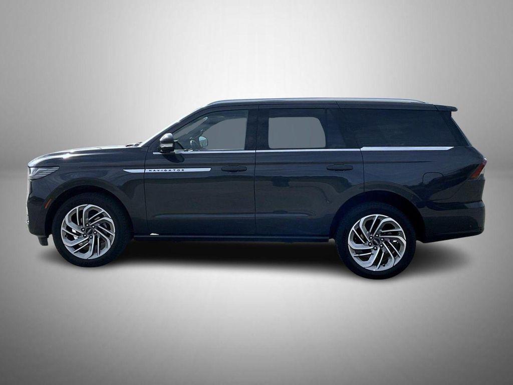 used 2025 Lincoln Navigator car, priced at $83,868