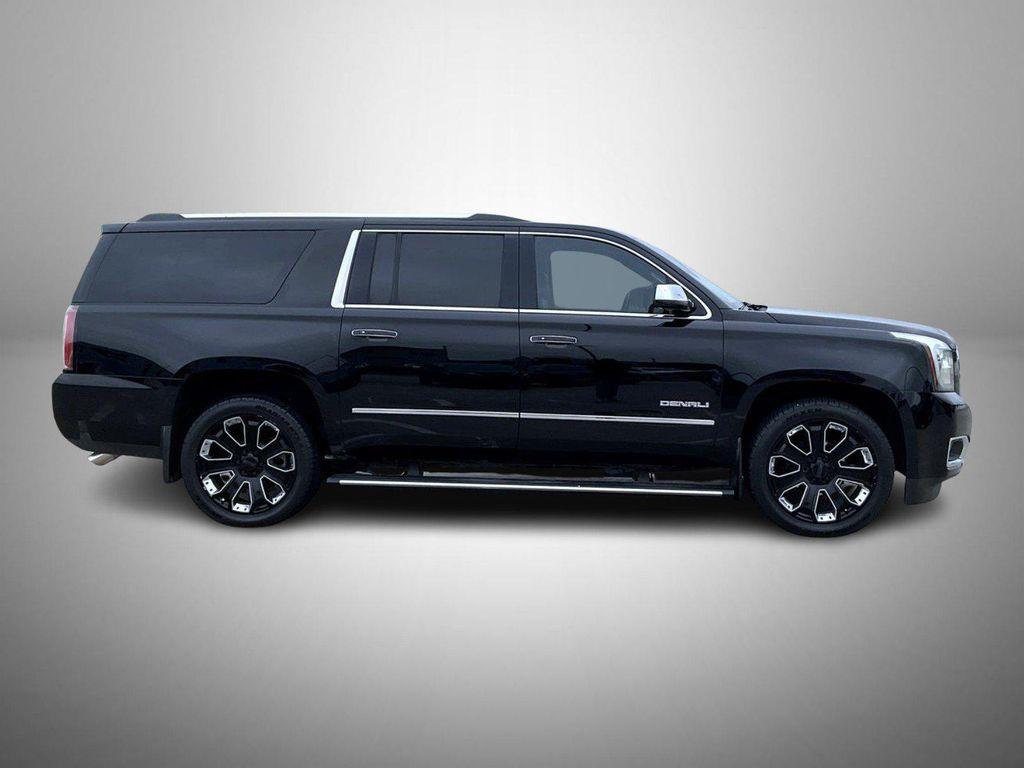 used 2018 GMC Yukon XL car, priced at $17,629
