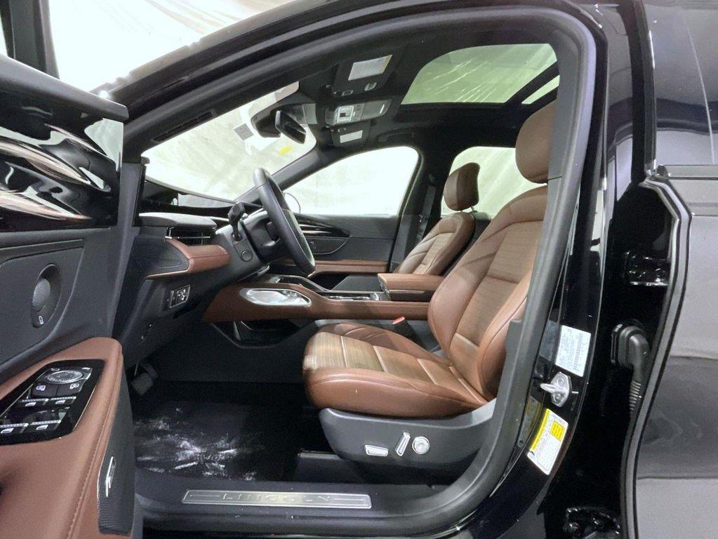new 2026 Lincoln Nautilus car, priced at $68,275