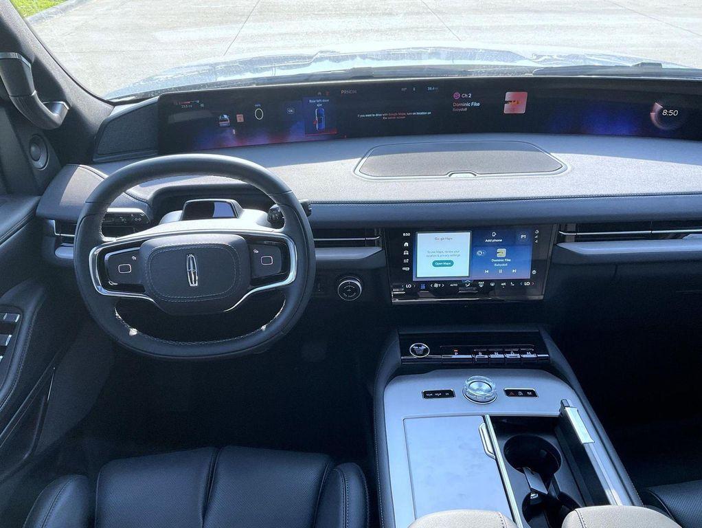 new 2027 Lincoln Navigator car, priced at $114,090