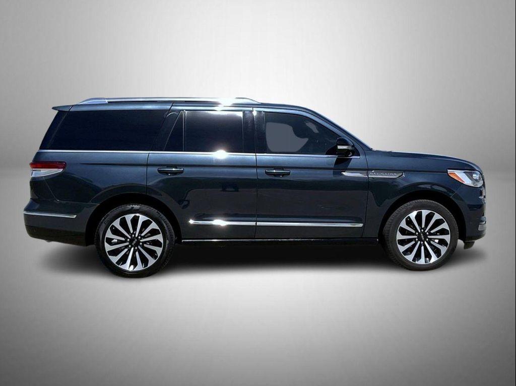 used 2024 Lincoln Navigator car, priced at $69,287