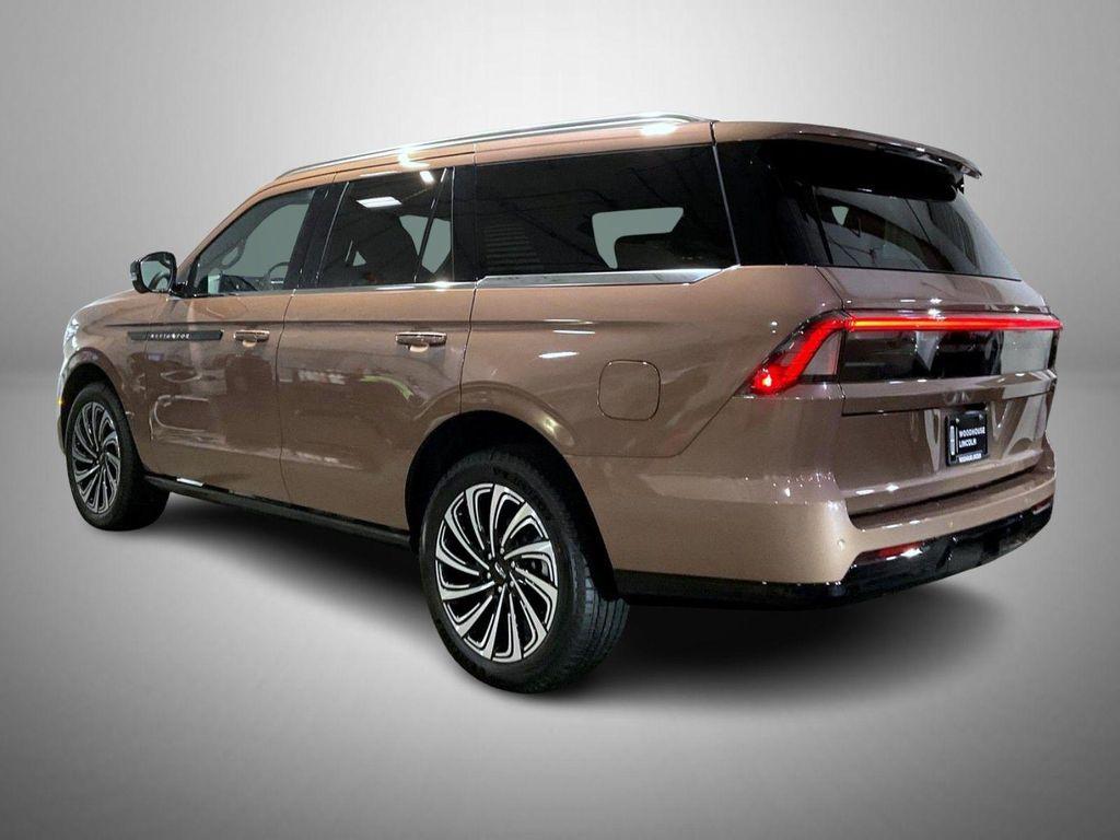 new 2026 Lincoln Navigator car, priced at $124,420