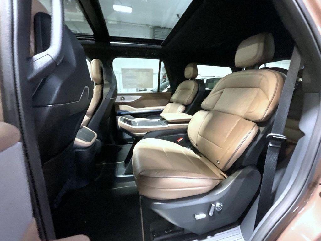 new 2026 Lincoln Navigator car, priced at $124,420