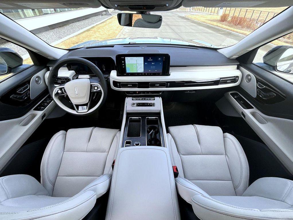 new 2026 Lincoln Aviator car, priced at $85,050