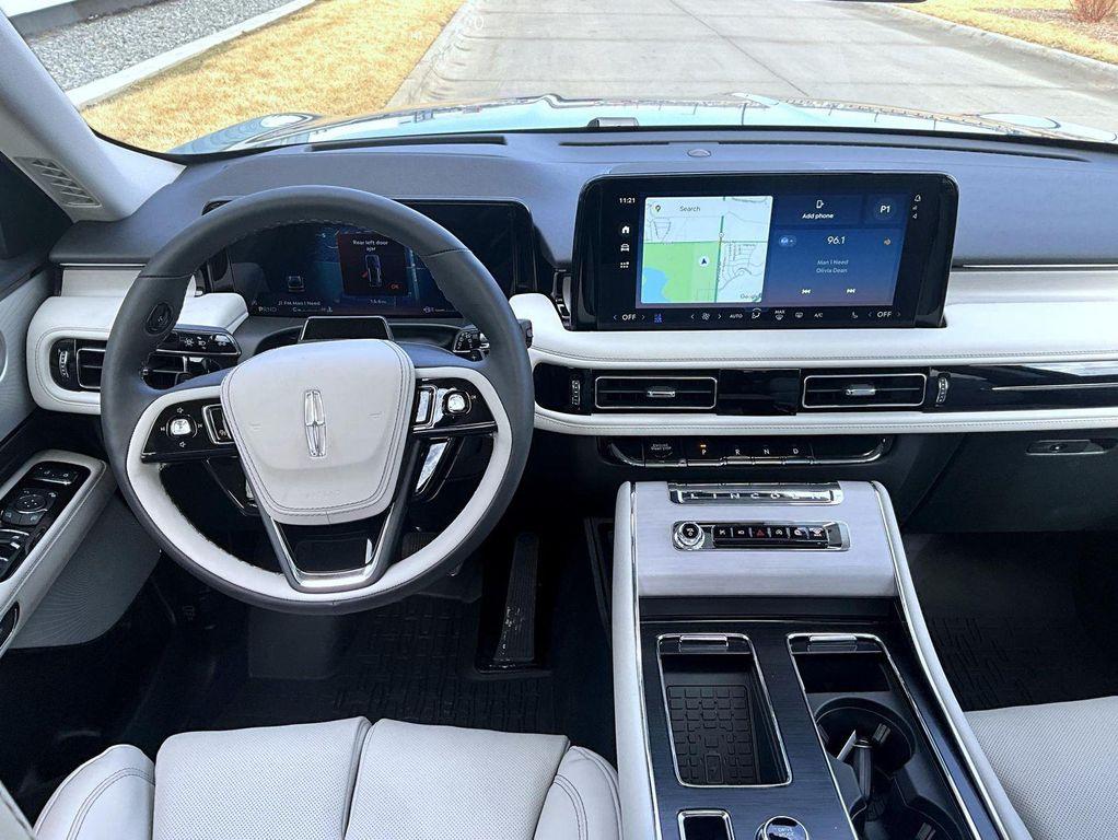 new 2026 Lincoln Aviator car, priced at $85,050