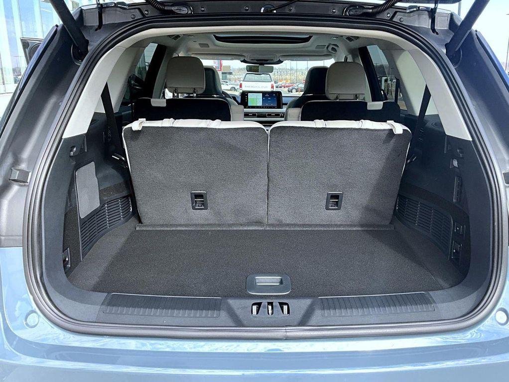 new 2026 Lincoln Aviator car, priced at $85,050