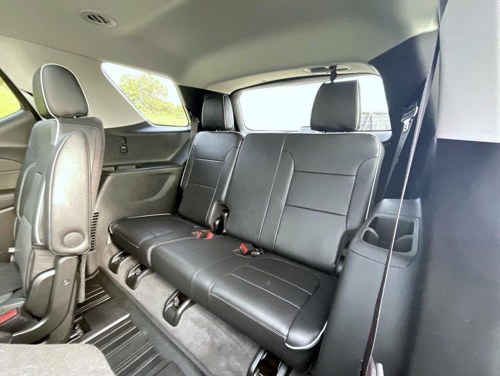 used 2020 Chevrolet Traverse car, priced at $29,198