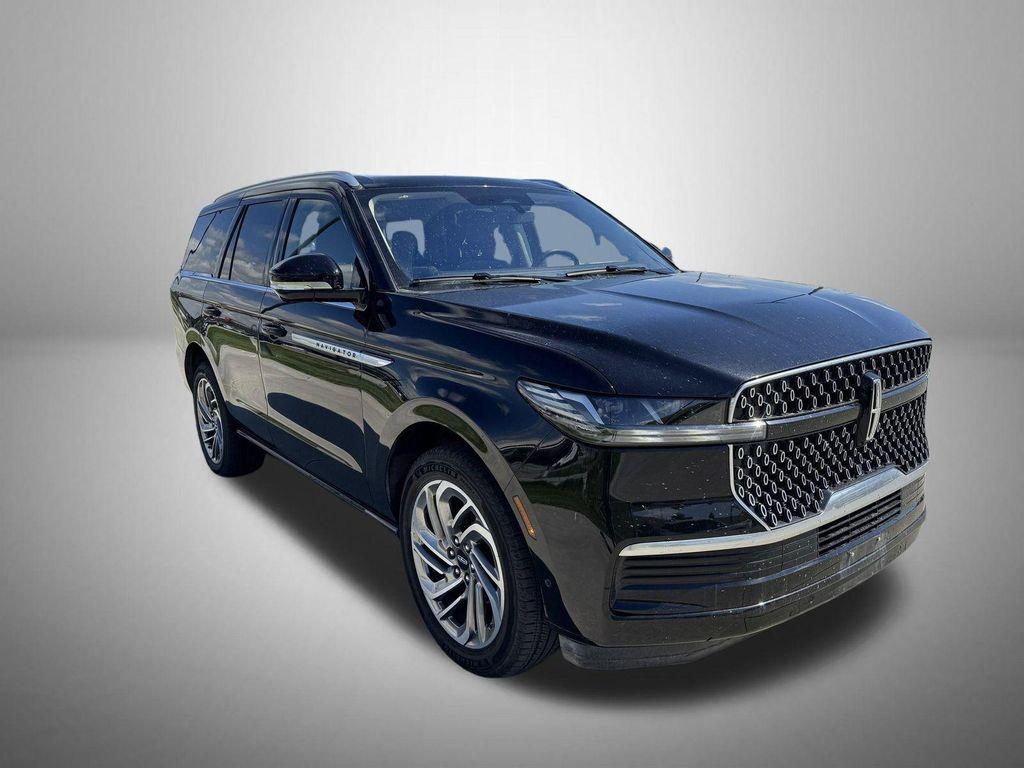 used 2025 Lincoln Navigator car, priced at $86,550