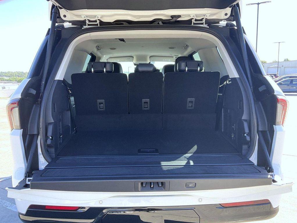 new 2026 Lincoln Navigator car, priced at $95,939