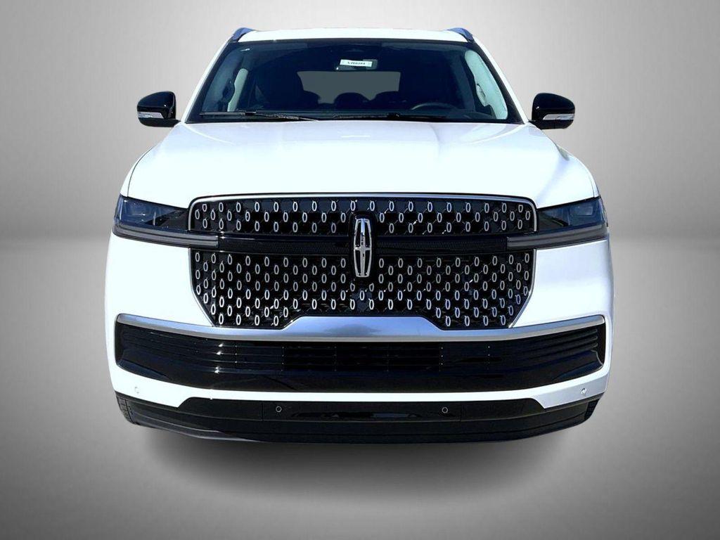 new 2026 Lincoln Navigator car, priced at $95,939