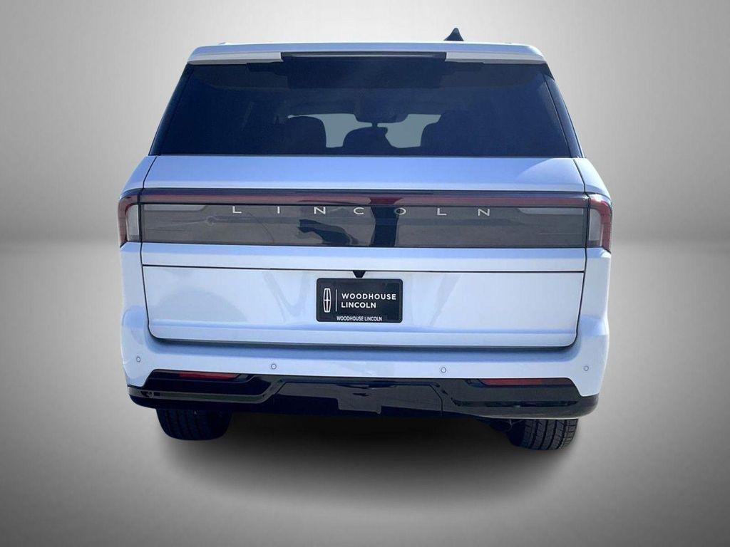 new 2026 Lincoln Navigator car, priced at $95,939