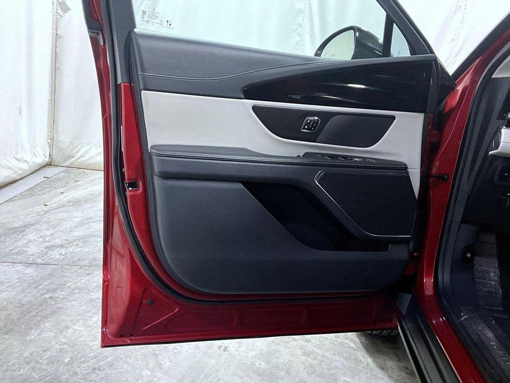 used 2024 Lincoln Nautilus car, priced at $47,240