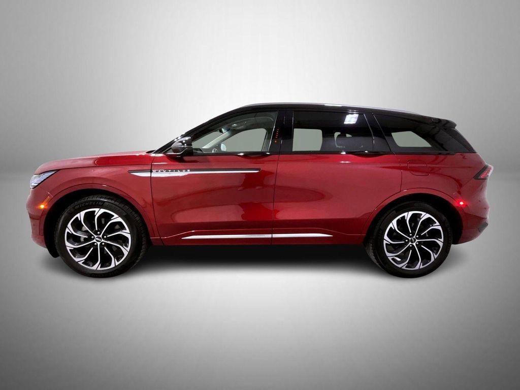 used 2024 Lincoln Nautilus car, priced at $47,240