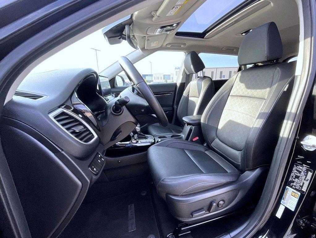 used 2022 Kia Seltos car, priced at $18,999