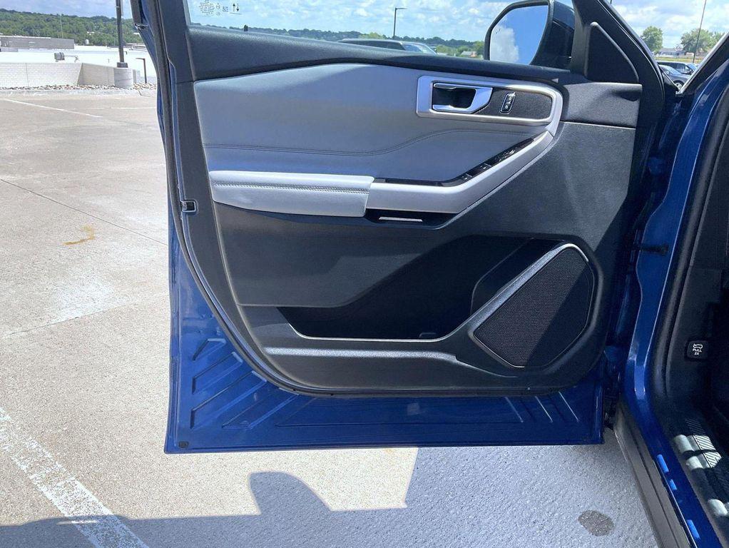 used 2023 Ford Explorer car, priced at $33,564