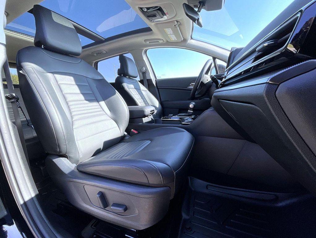 used 2025 Kia Sportage car, priced at $31,998