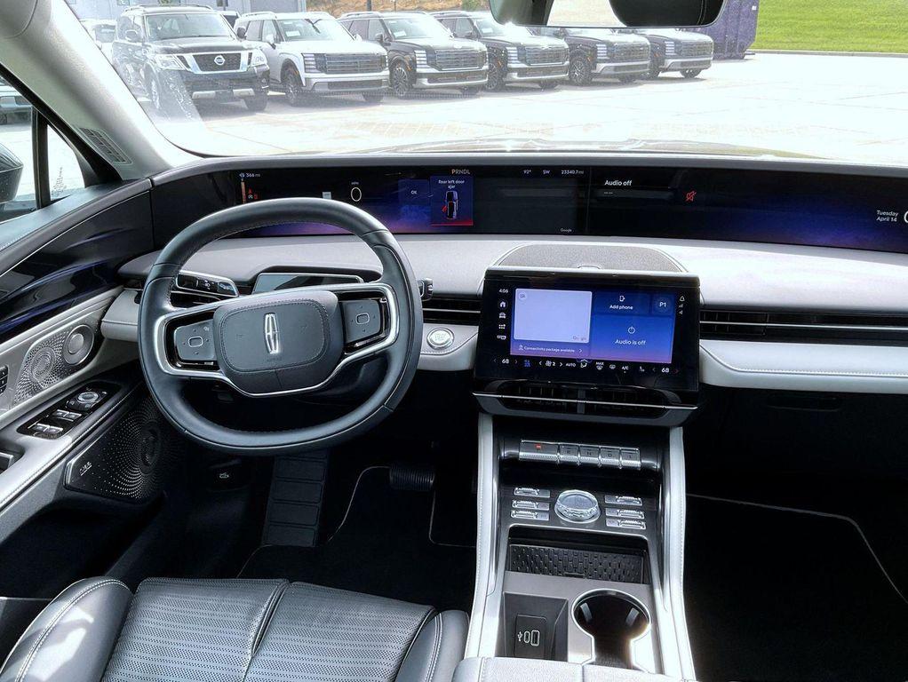 used 2024 Lincoln Nautilus car, priced at $52,577