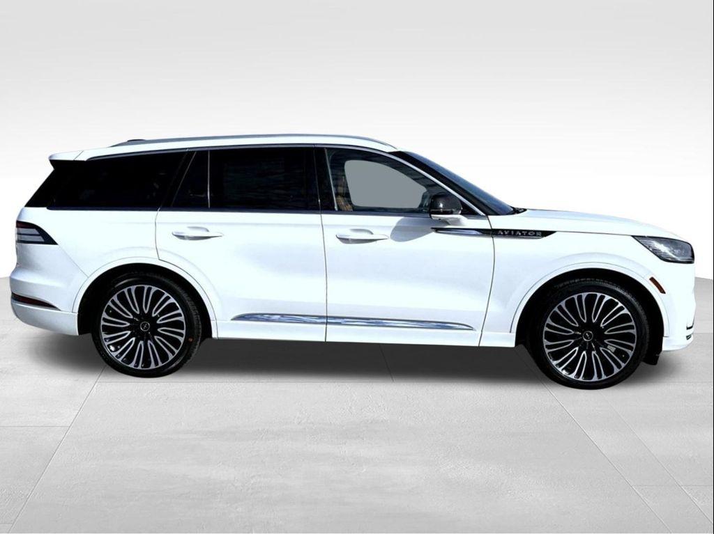 new 2026 Lincoln Aviator car, priced at $91,005