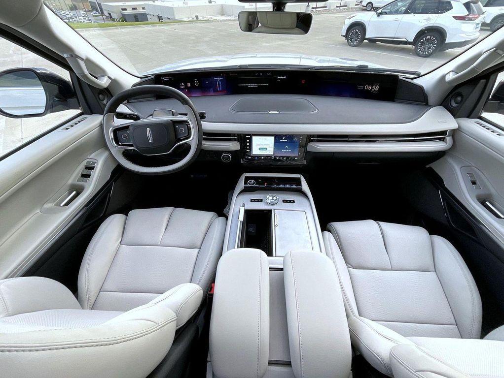 new 2026 Lincoln Navigator car, priced at $112,684