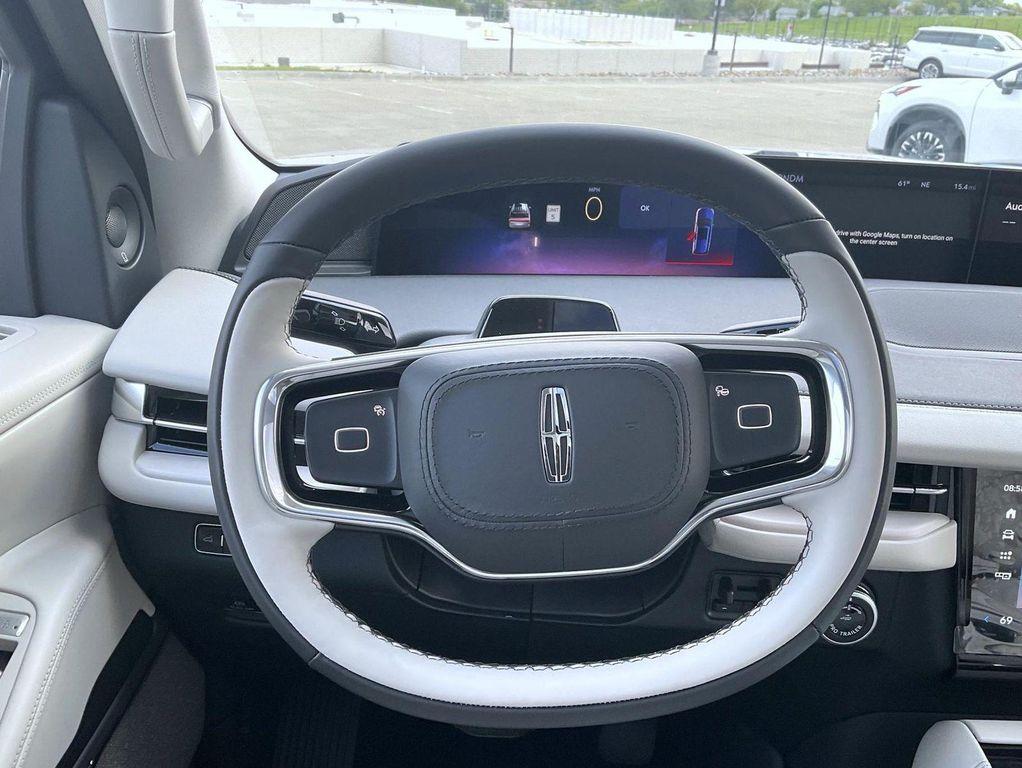 new 2026 Lincoln Navigator car, priced at $112,684