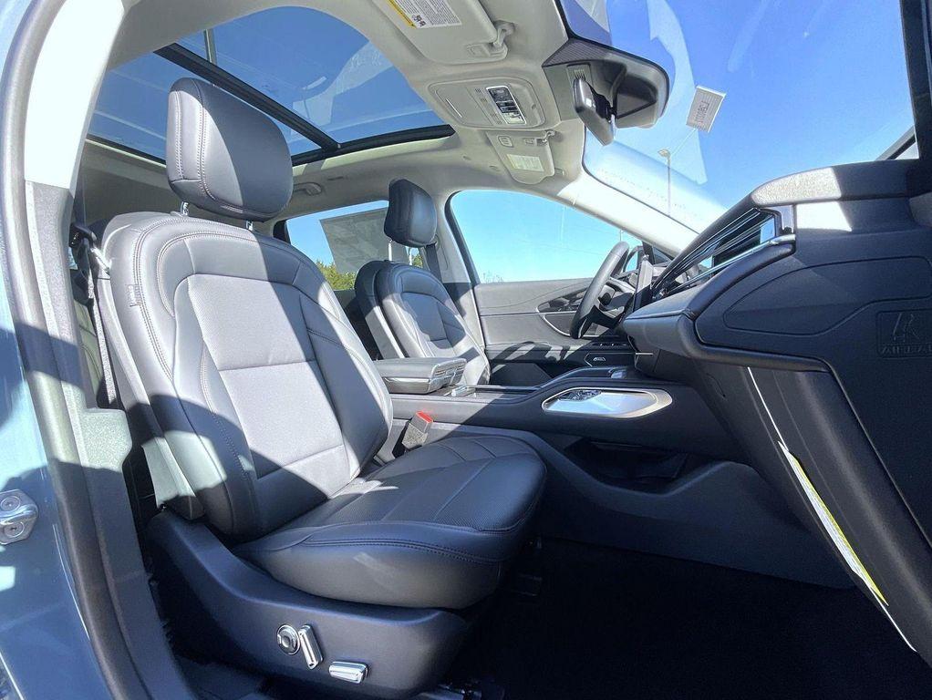 new 2026 Lincoln Nautilus car, priced at $65,190