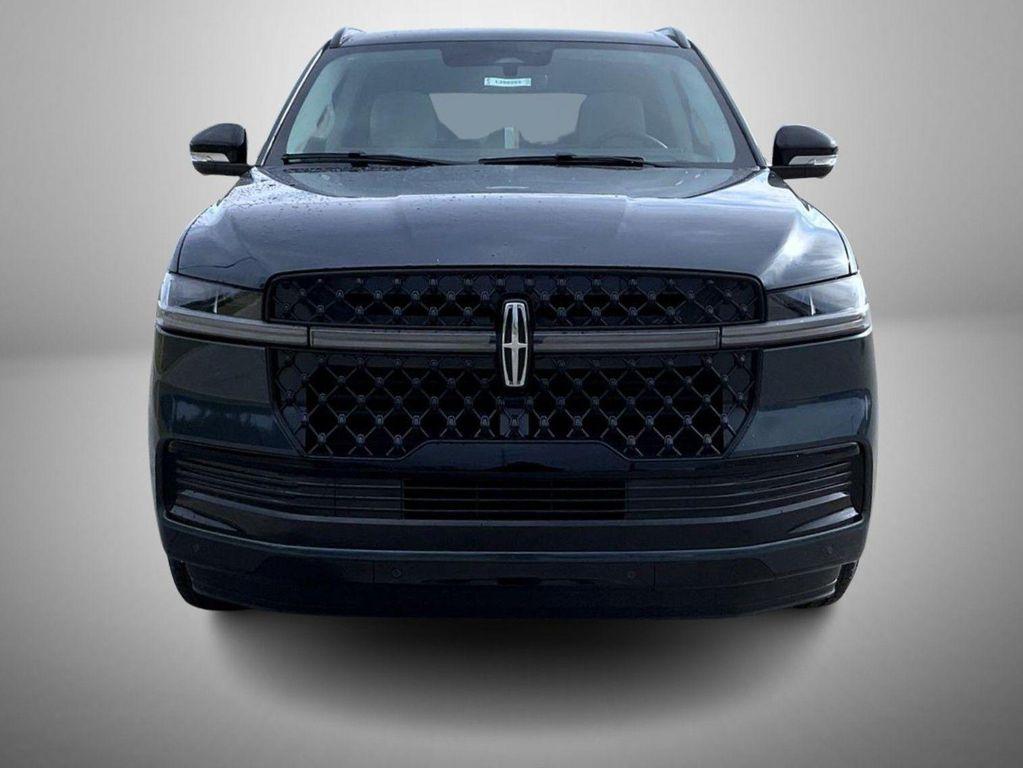 new 2026 Lincoln Navigator car, priced at $109,140