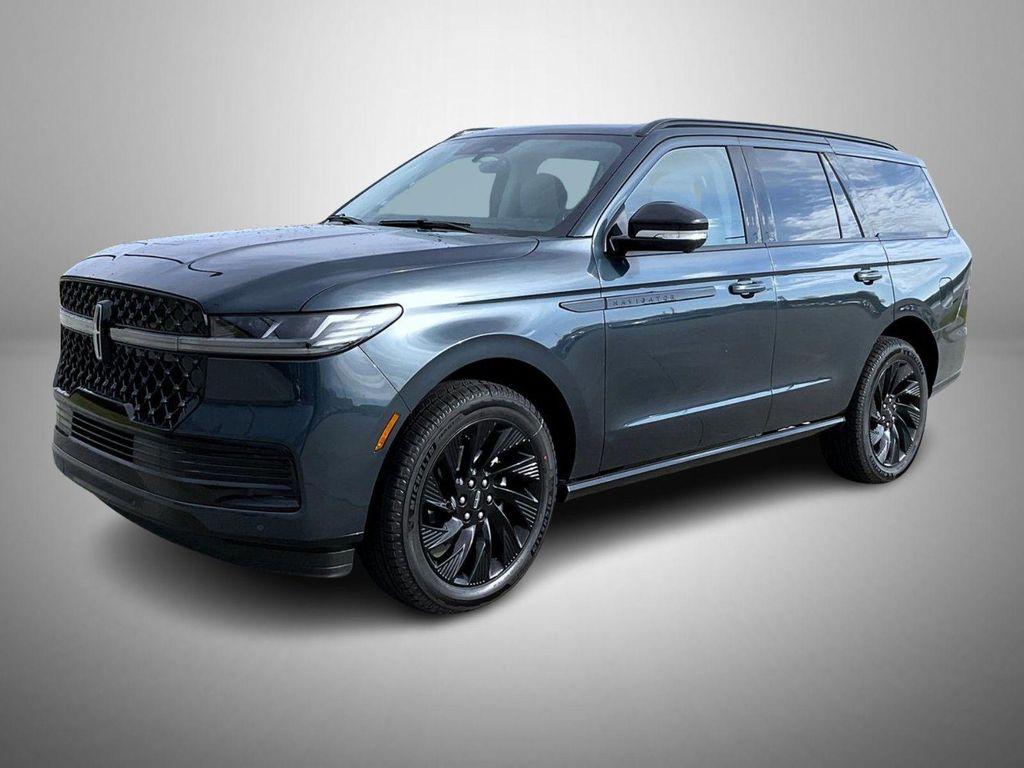 new 2026 Lincoln Navigator car, priced at $109,140