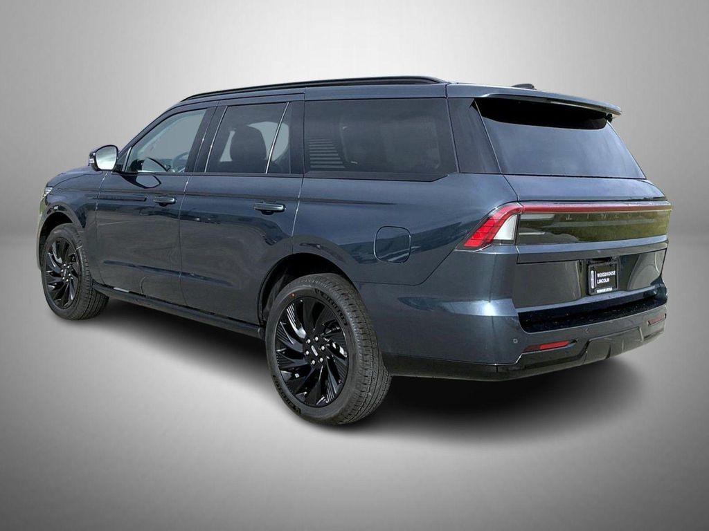 new 2026 Lincoln Navigator car, priced at $109,140