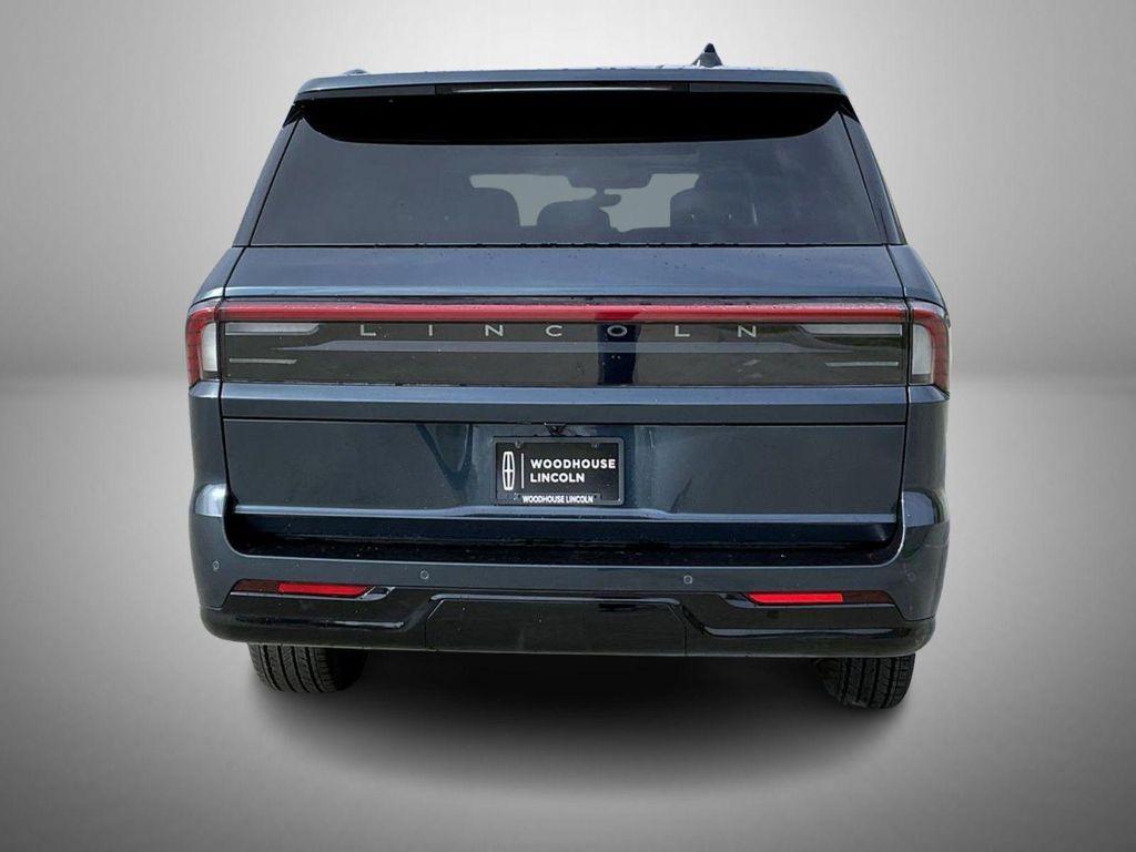 new 2026 Lincoln Navigator car, priced at $109,140