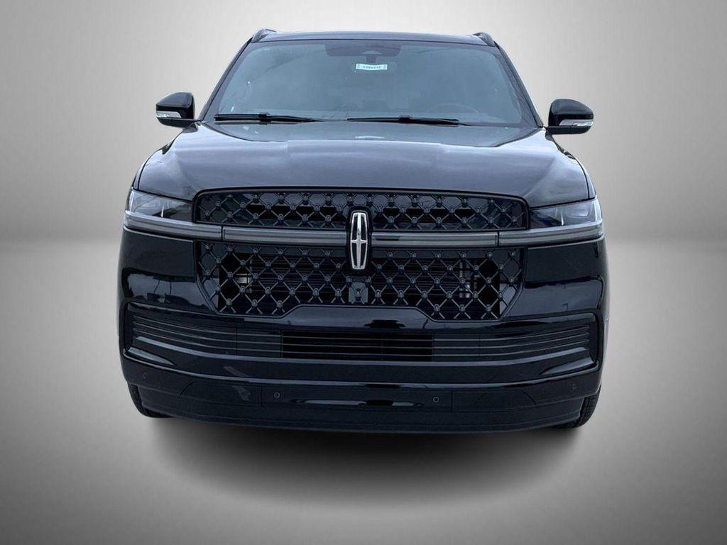 new 2026 Lincoln Navigator car, priced at $108,689