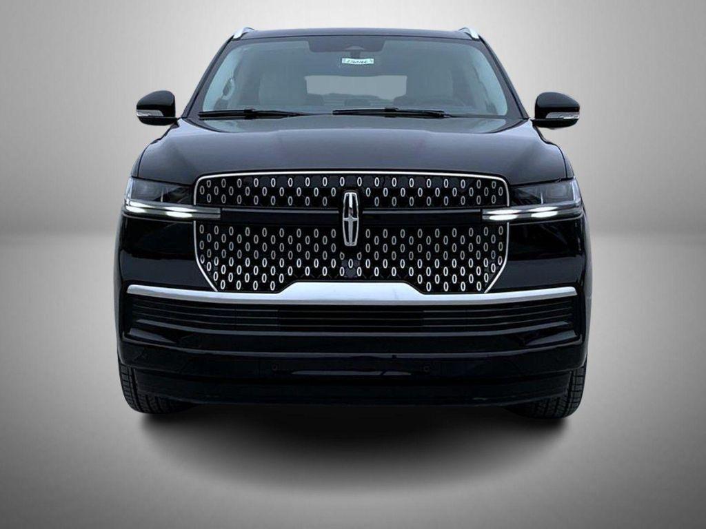new 2026 Lincoln Navigator car, priced at $107,590