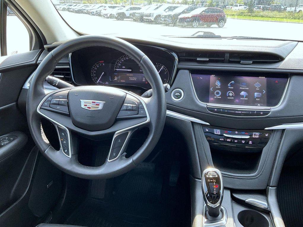 used 2017 Cadillac XT5 car, priced at $15,289
