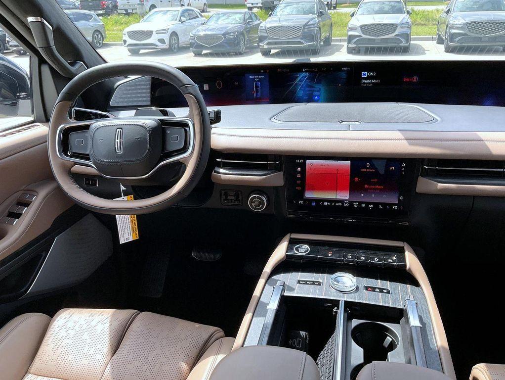 new 2026 Lincoln Navigator car, priced at $123,469