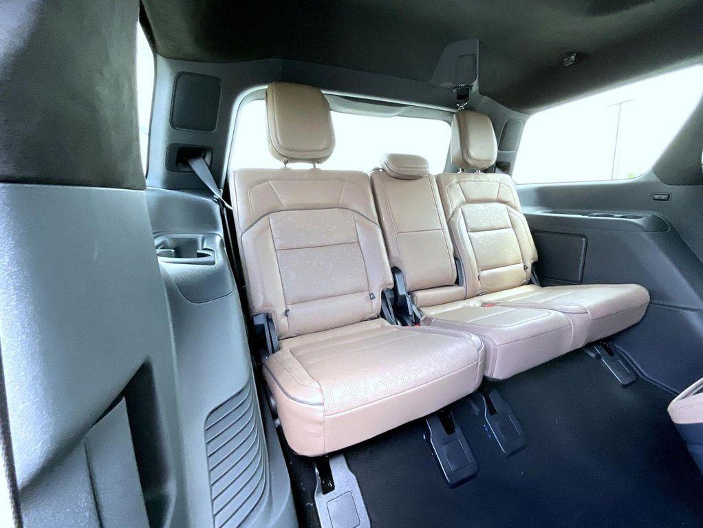 new 2026 Lincoln Navigator car, priced at $123,469