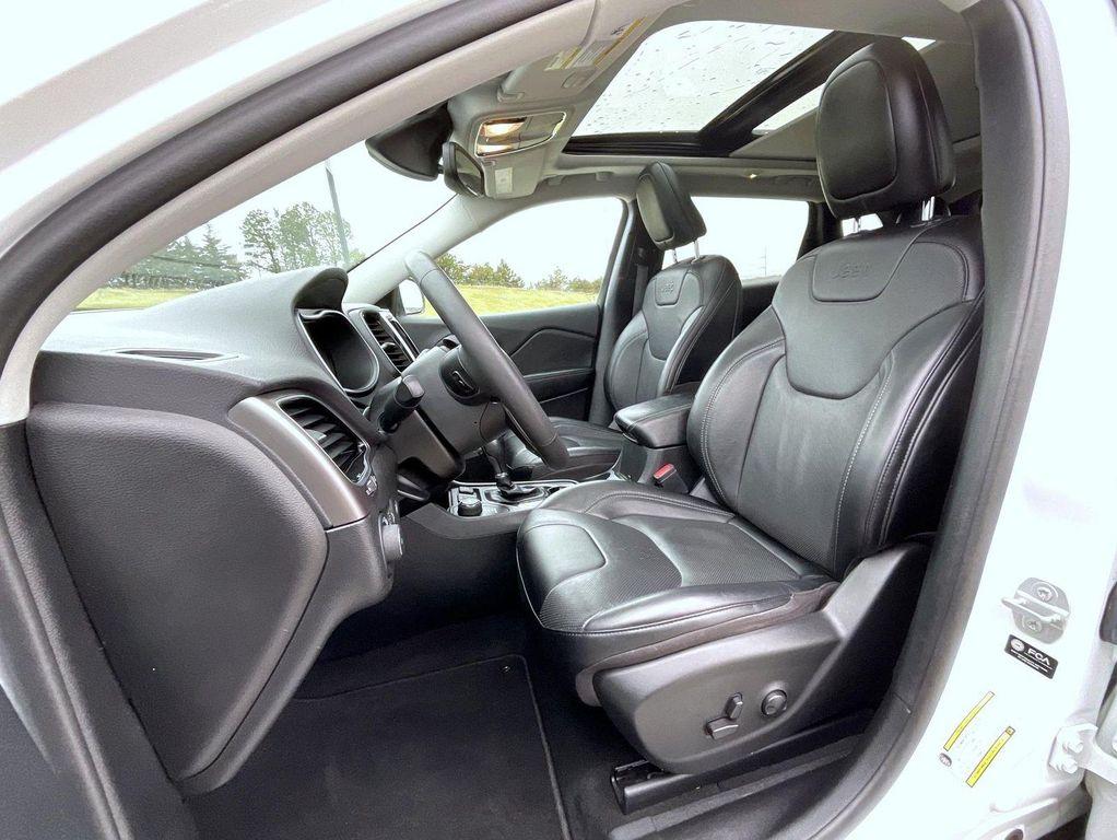 used 2022 Jeep Cherokee car, priced at $18,413
