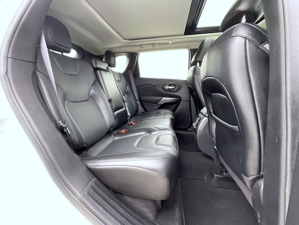 used 2022 Jeep Cherokee car, priced at $18,413
