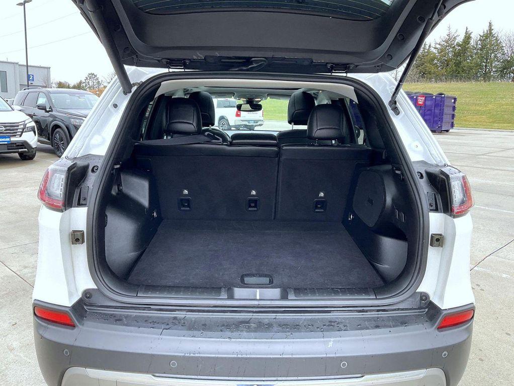 used 2022 Jeep Cherokee car, priced at $18,413