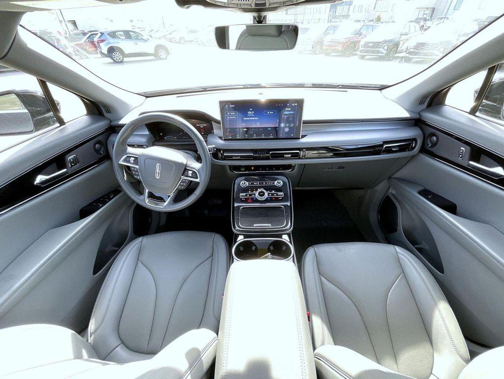 used 2023 Lincoln Nautilus car, priced at $38,379