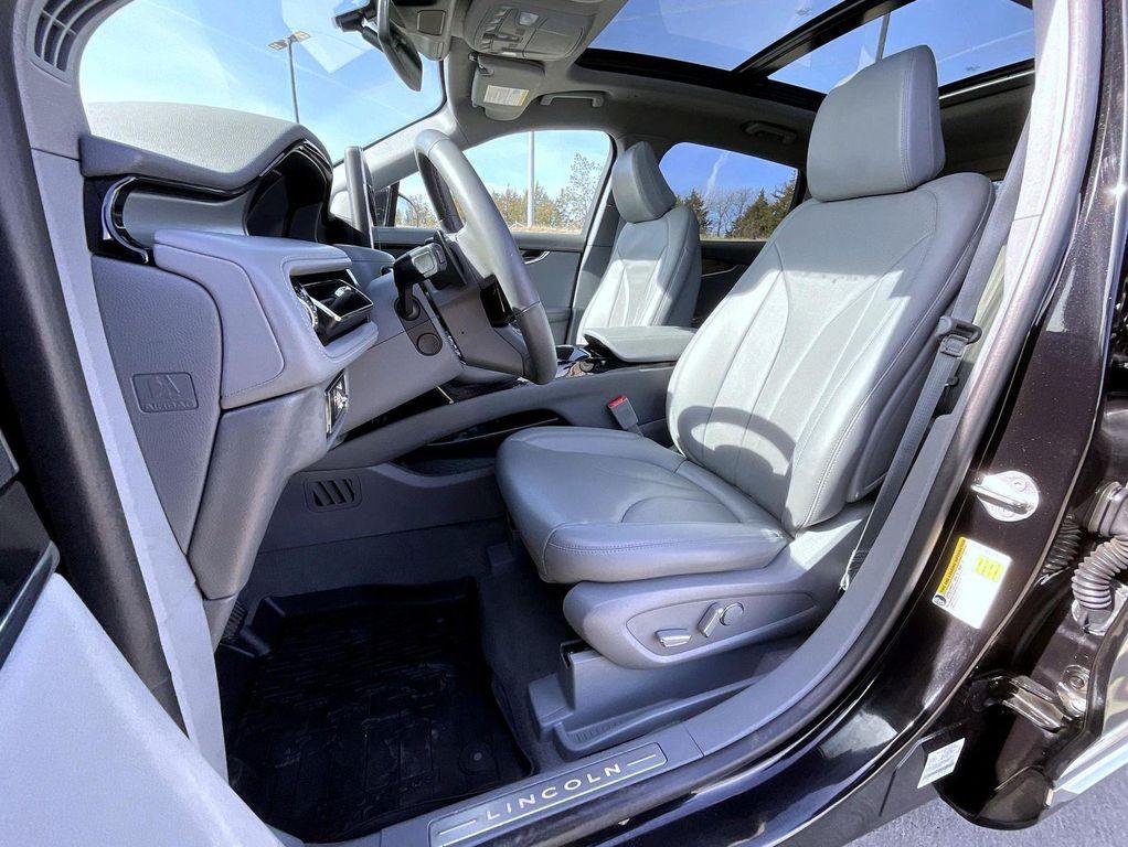 used 2023 Lincoln Nautilus car, priced at $38,379
