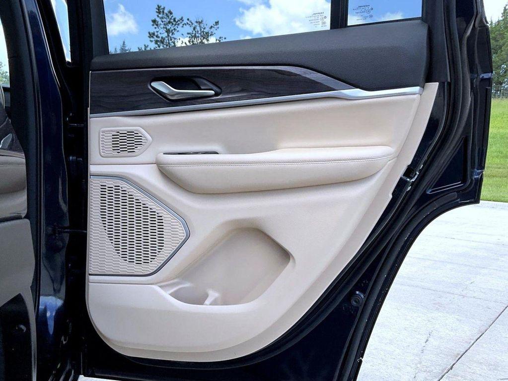 used 2023 Jeep Grand Cherokee car, priced at $28,168