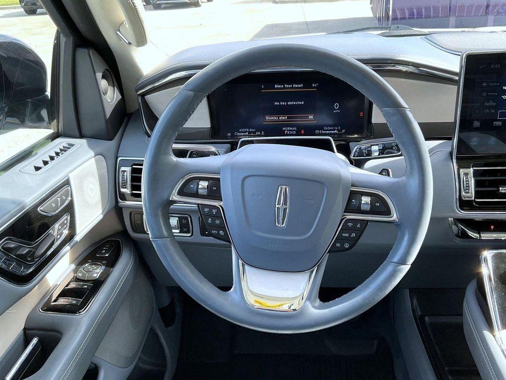 used 2022 Lincoln Navigator car, priced at $61,741