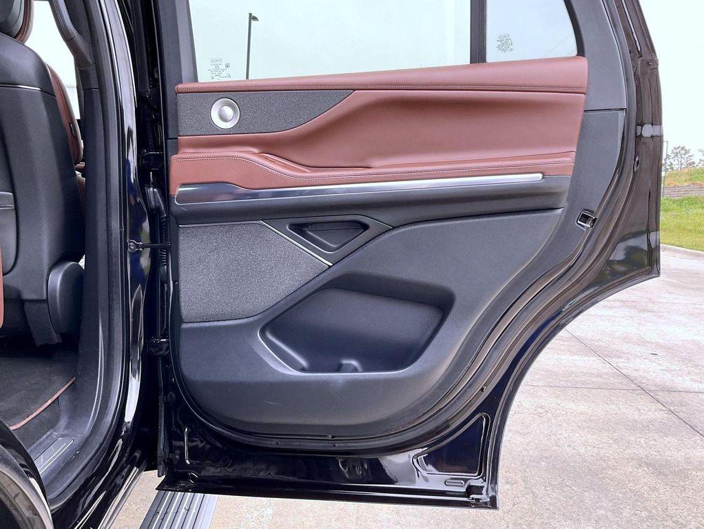used 2025 Lincoln Navigator car, priced at $85,250