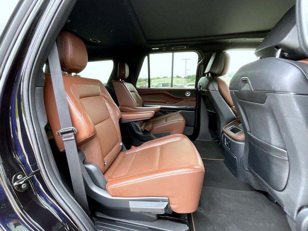 used 2025 Lincoln Navigator car, priced at $85,250