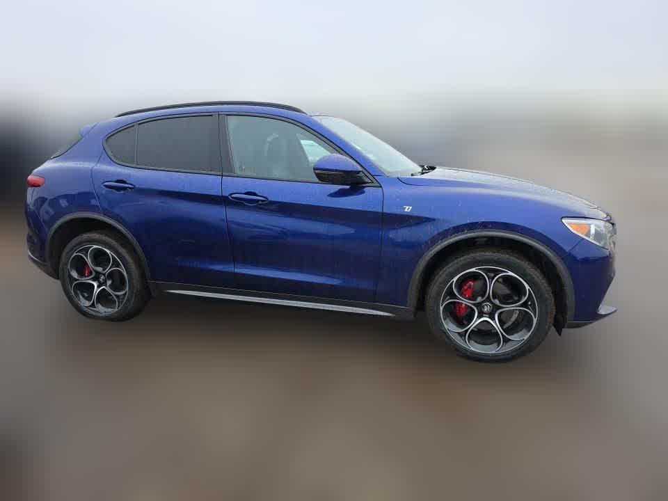 used 2022 Alfa Romeo Stelvio car, priced at $26,500