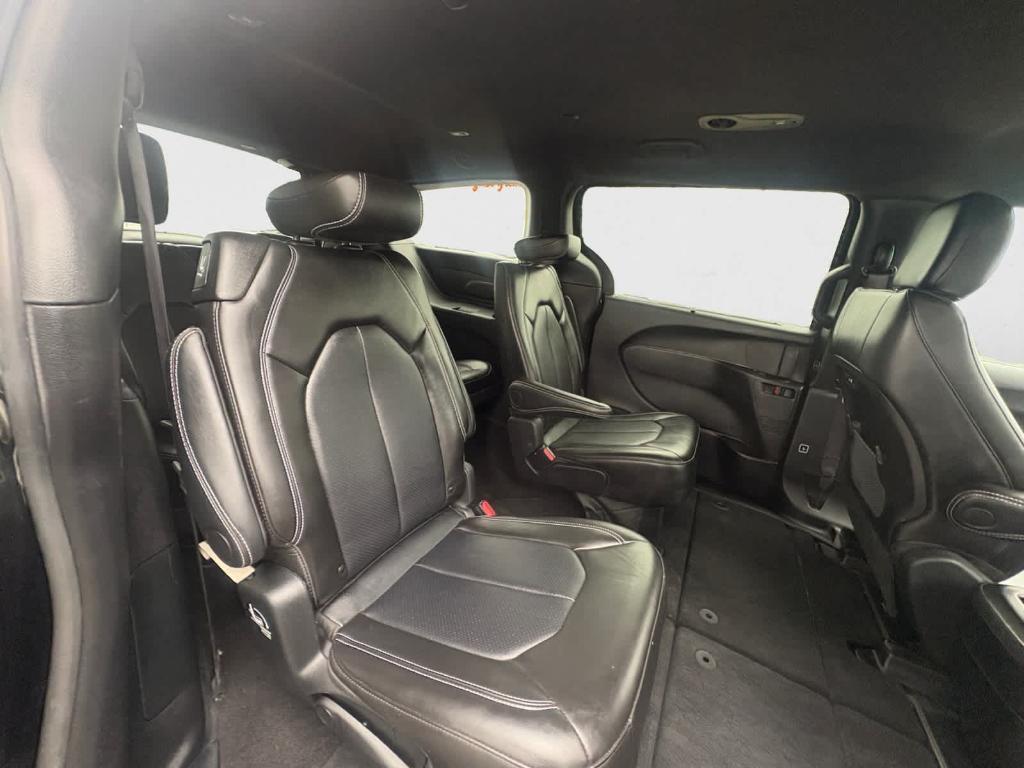 used 2025 Chrysler Pacifica car, priced at $31,675