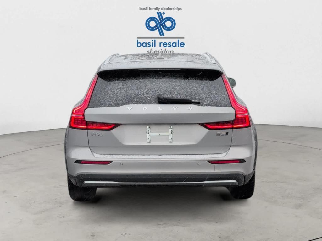 used 2025 Volvo V60 Cross Country car, priced at $37,500