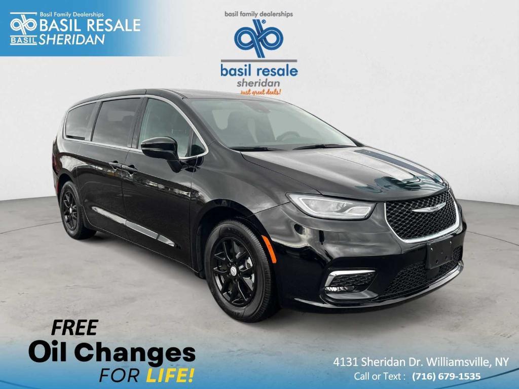 used 2025 Chrysler Pacifica car, priced at $32,700