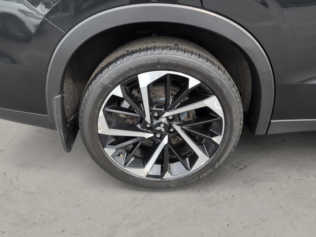 used 2022 Mitsubishi Outlander car, priced at $23,300